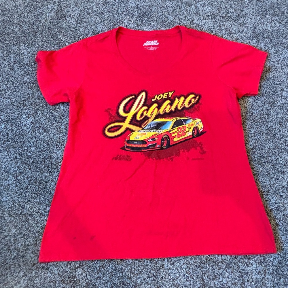 Red Joey Logano Graphic T-Shirt team Penske preloved size large